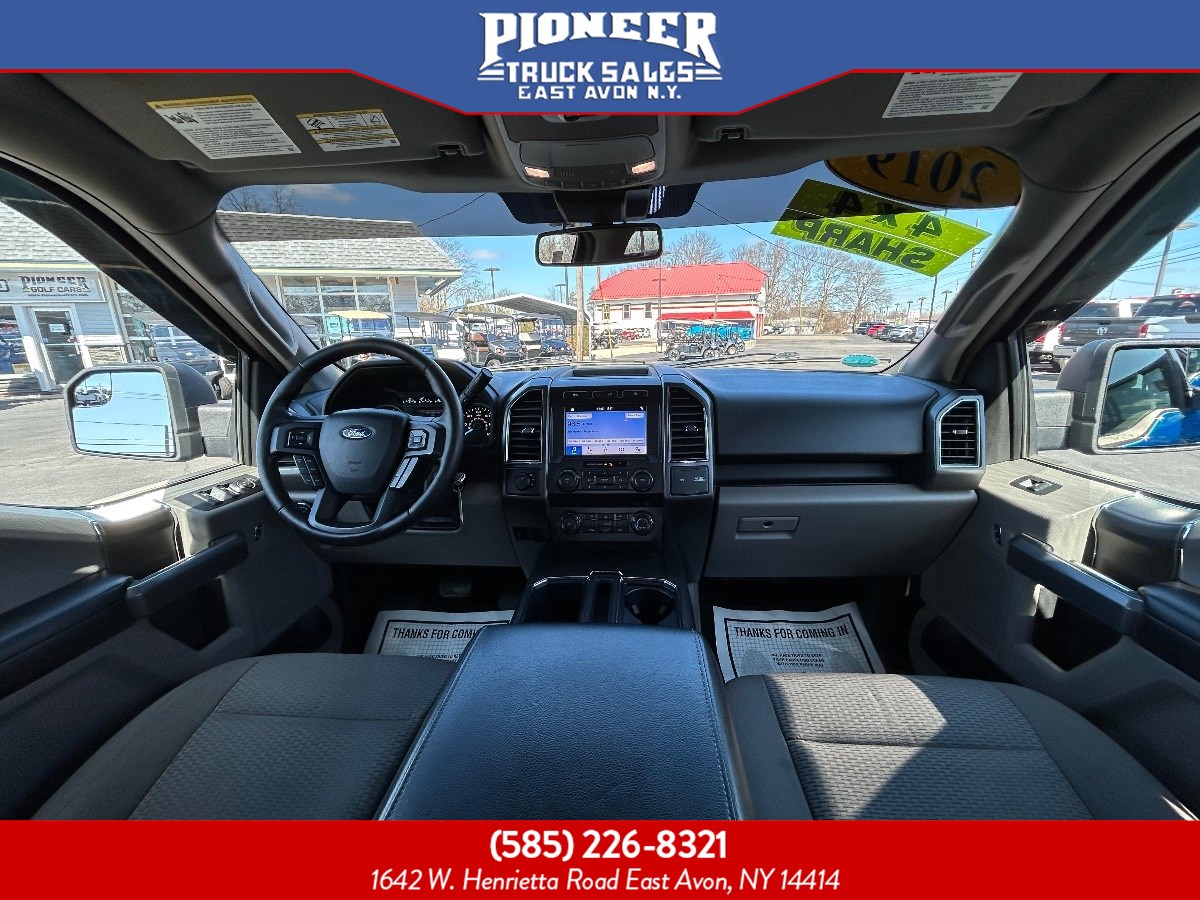 2019 Ford F-150 XLT photo 19