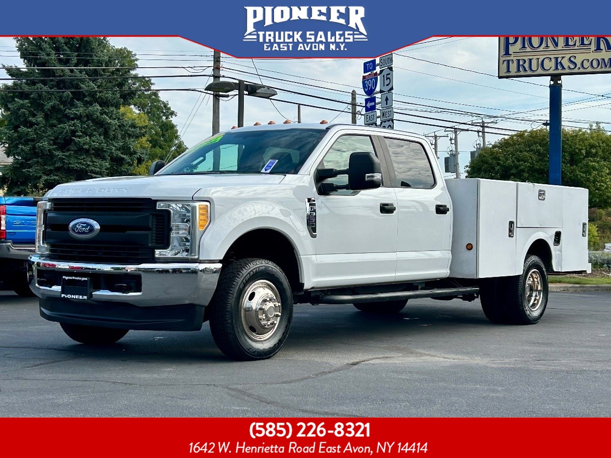 2017 Ford Super Duty F-350 DRW XL SERVICE BODY DUALLY