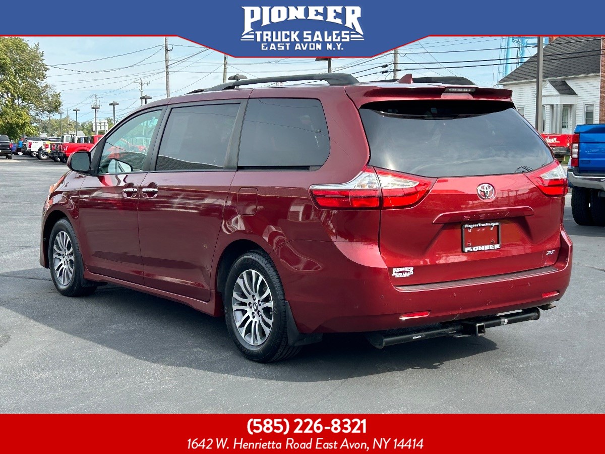 Sold 2018 Toyota Sienna XLE Auto Access Seat in Rochester, NY