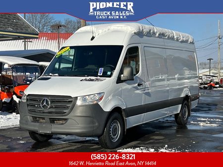 2022 Mercedes-Benz Sprinter Cargo Van 2500 High Roof I4 Gas 170" RWD