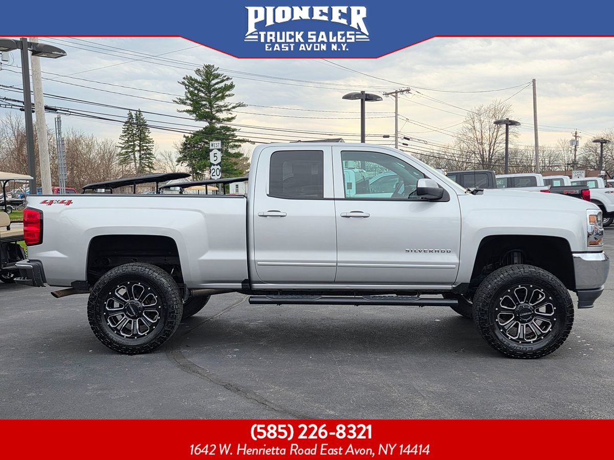 2019 Chevrolet Silverado 1500 LT photo 4