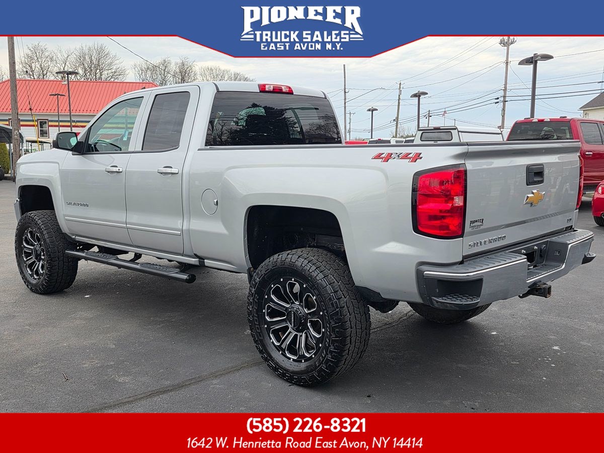 2019 Chevrolet Silverado 1500 LT photo 8