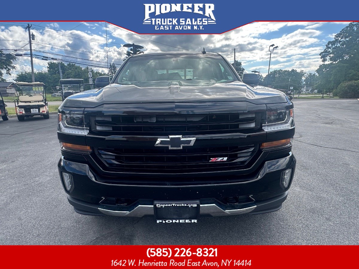 2016 Chevrolet Silverado 1500 LT photo 3