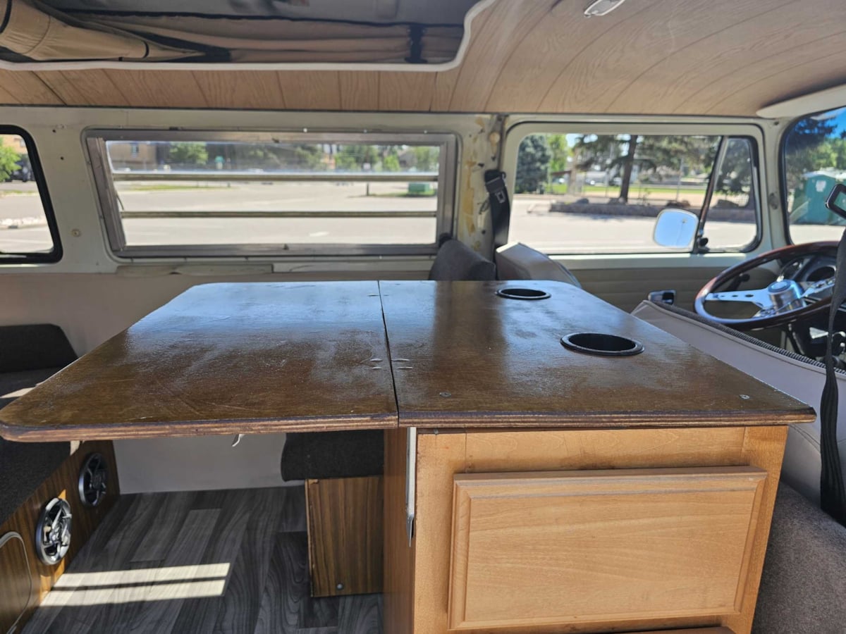 Volkswagen Bus photo 30