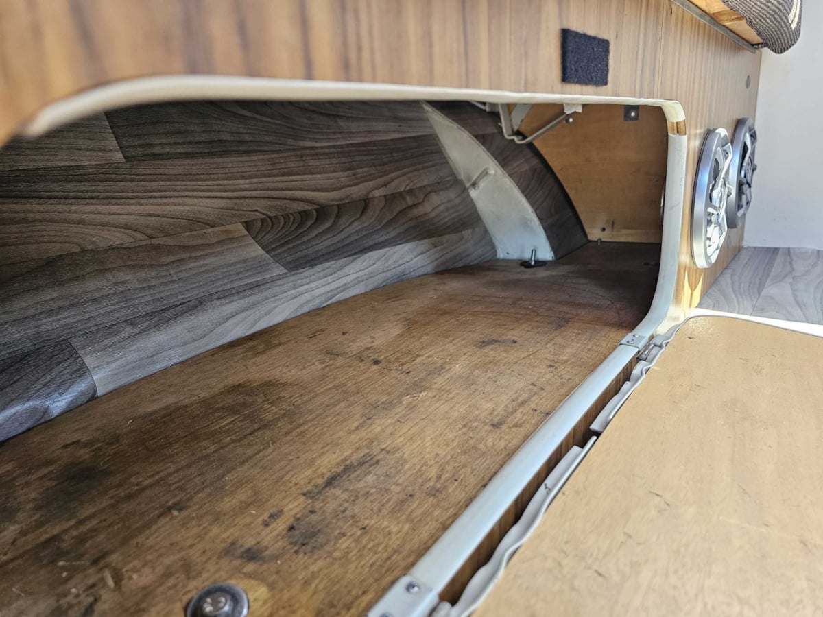 Volkswagen Bus photo 33