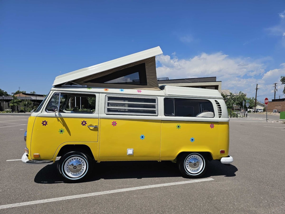 Volkswagen Bus photo 54