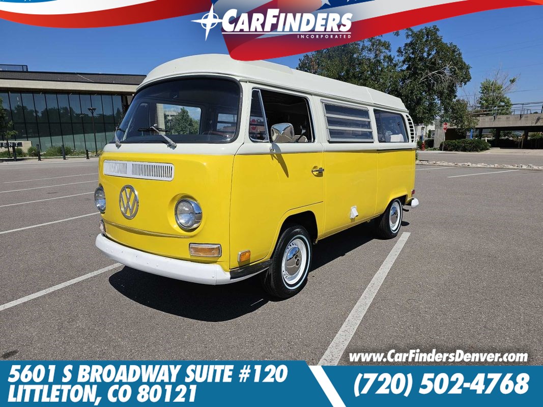 1971 Volkswagen Camper Bus 