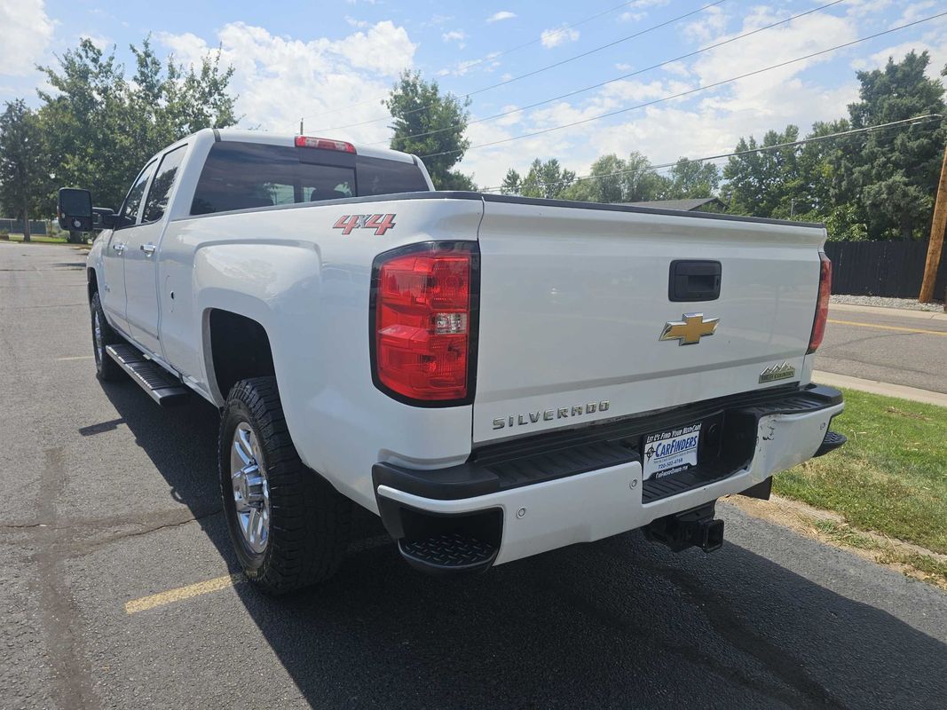 2019 Chevrolet Silverado 3500HD High Country photo 2