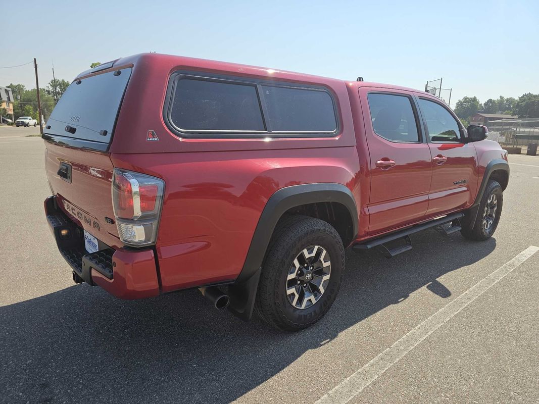 2020 Toyota Tacoma TRD photo 4