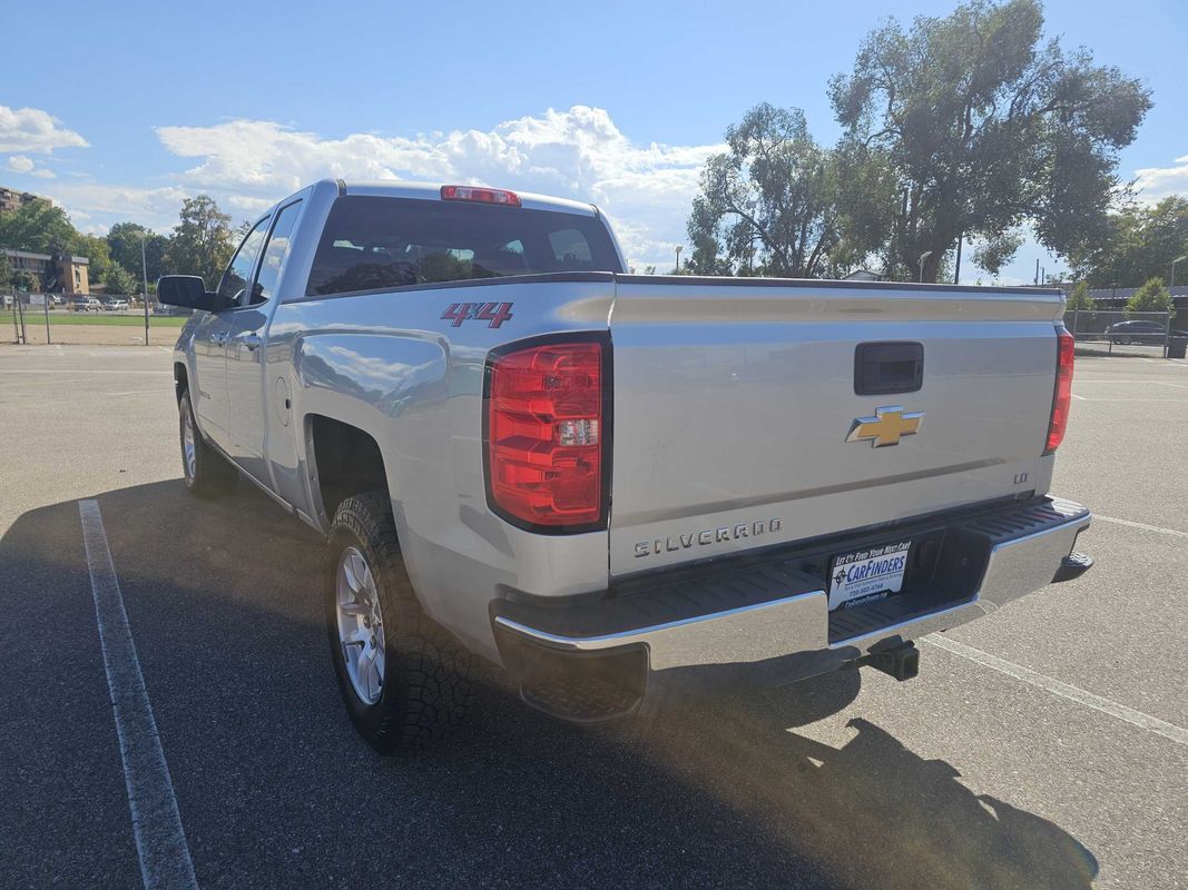 2019 Chevrolet Silverado 1500 LT photo 3