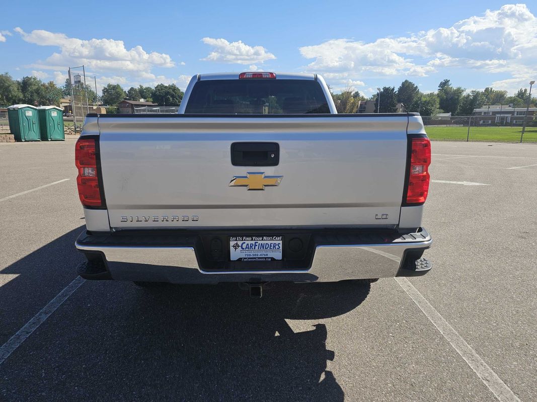 2019 Chevrolet Silverado 1500 LT photo 4
