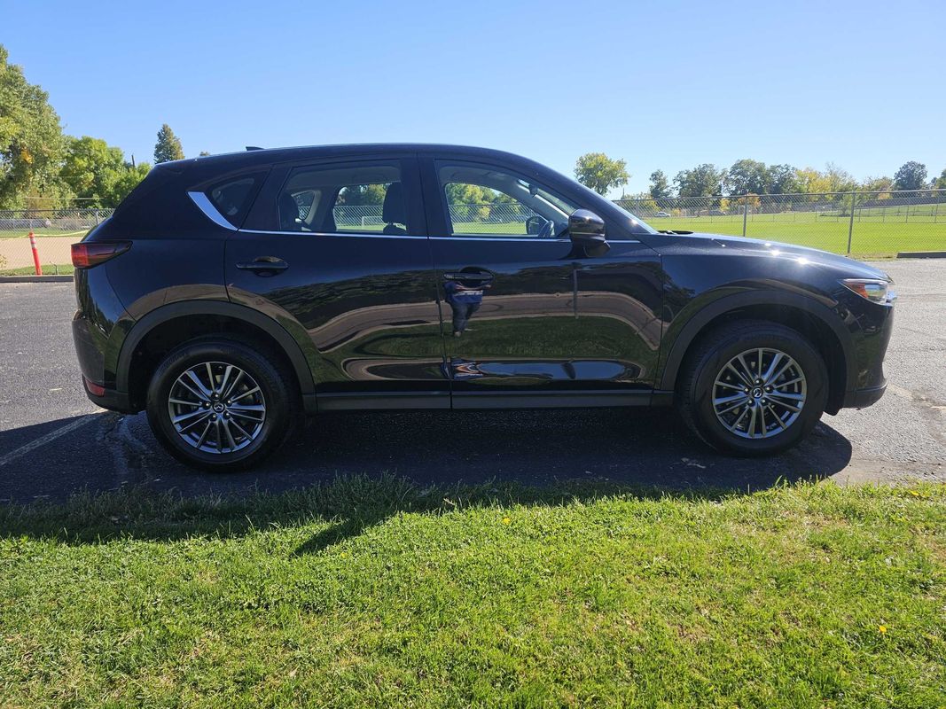 2020 Mazda CX-5 Sport photo 3