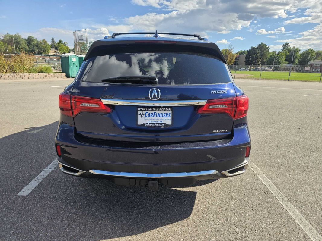 2017 Acura MDX SH-AWD Advance photo 4