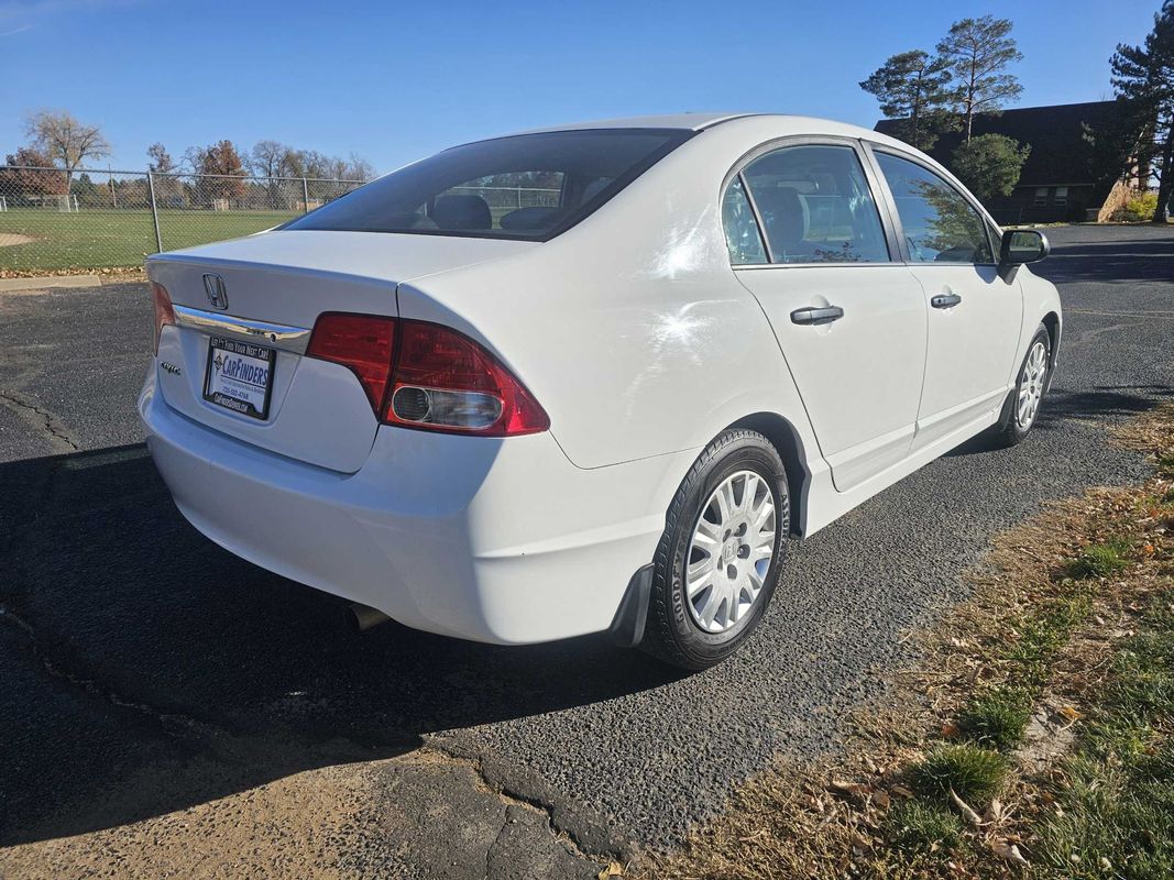 2009 Honda Civic DX-VP photo 4