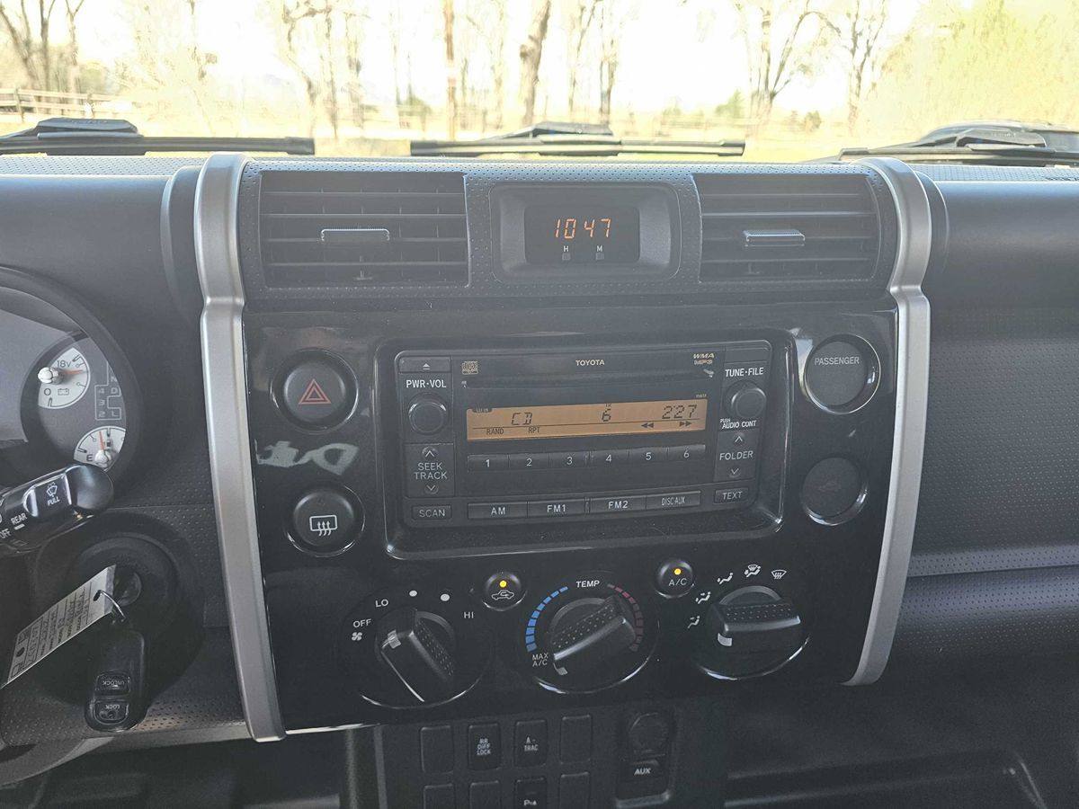 2007 Toyota FJ Cruiser Base - Photo 16