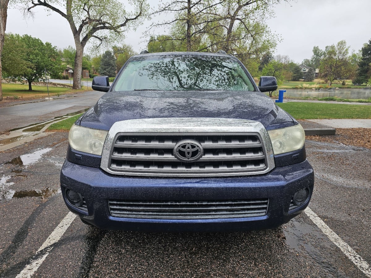 Toyota Sequoia photo 8