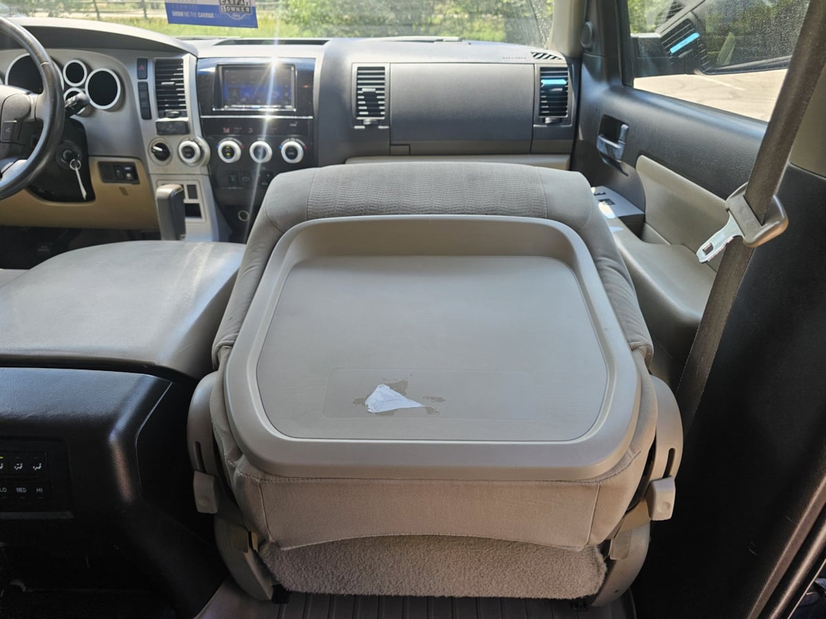 Toyota Sequoia photo 48