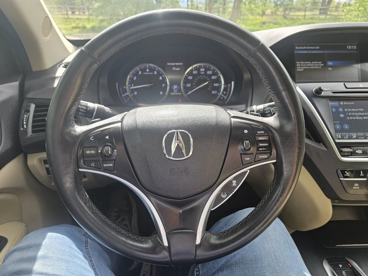 Acura MDX photo 15