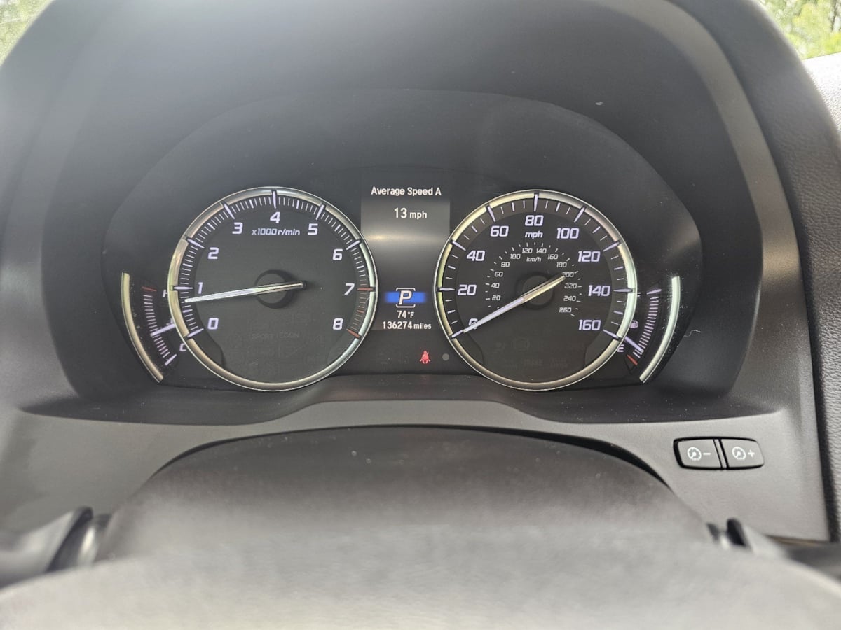 Acura MDX photo 16