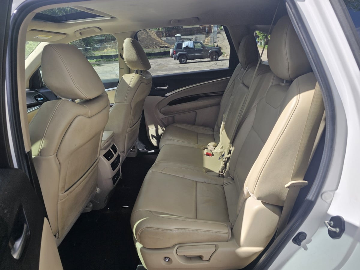 Acura MDX photo 27