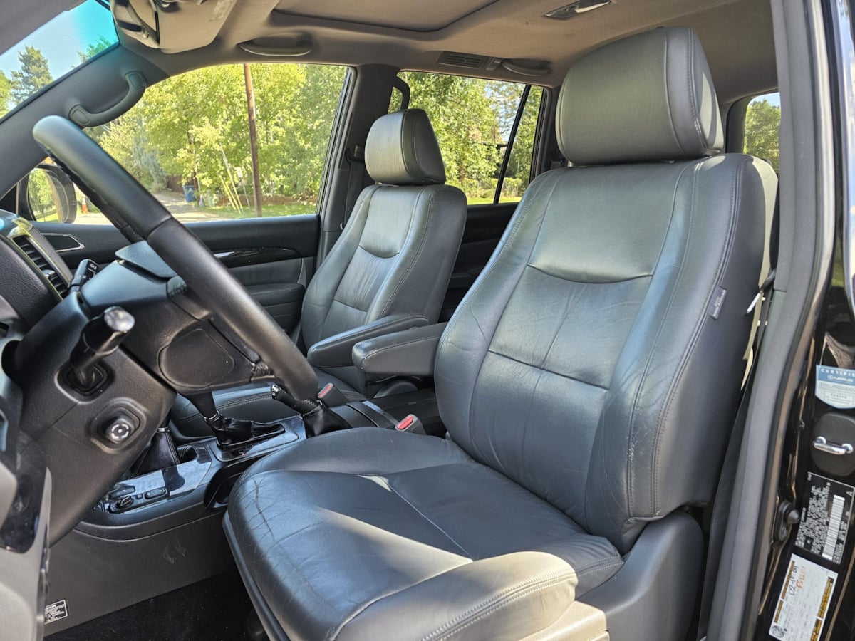 Lexus GX photo 11