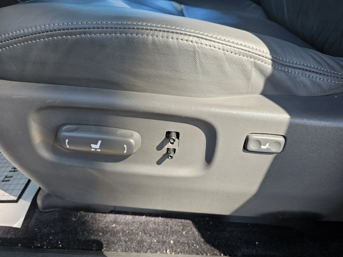Lexus GX photo 12
