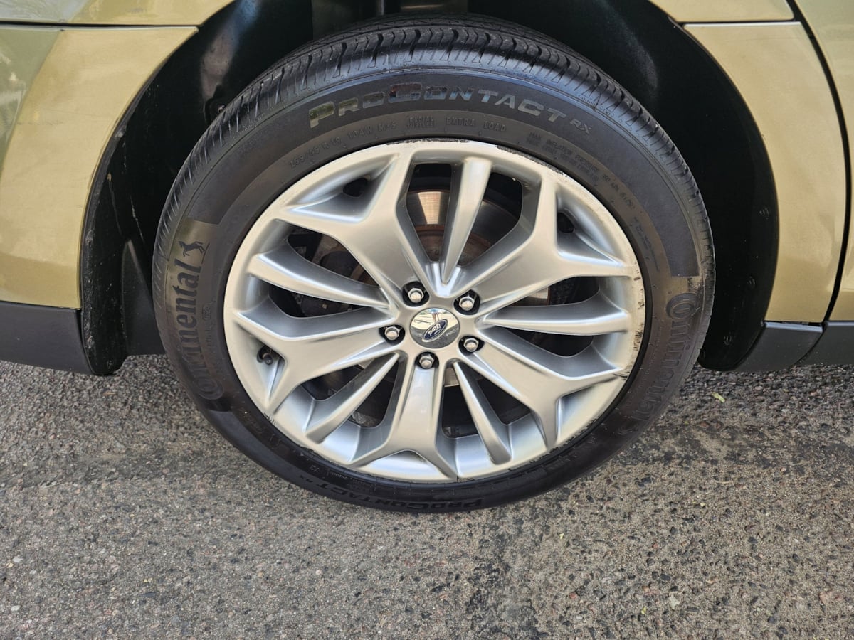 Ford Taurus photo 41