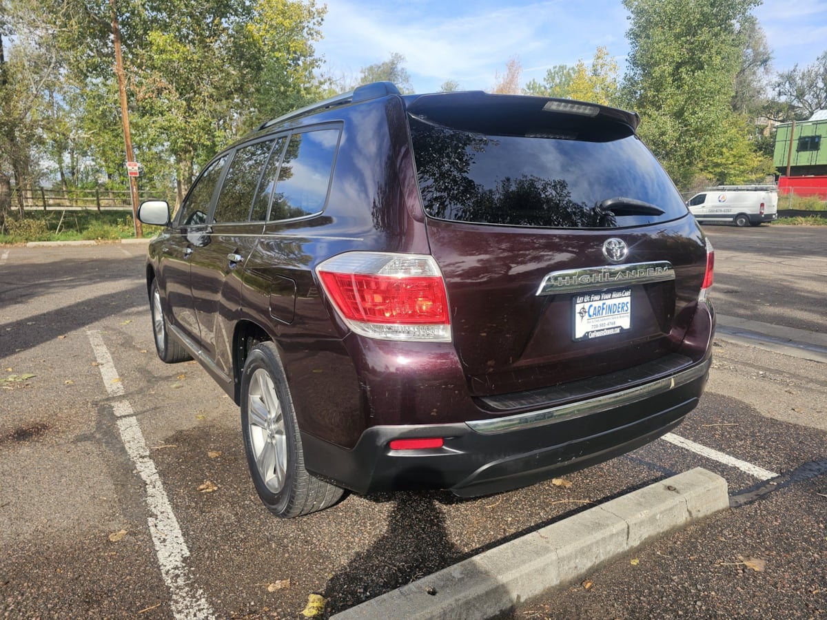 Toyota Highlander photo 3