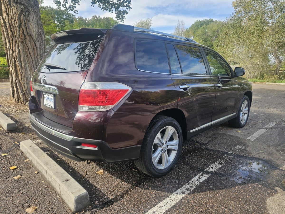 Toyota Highlander photo 5