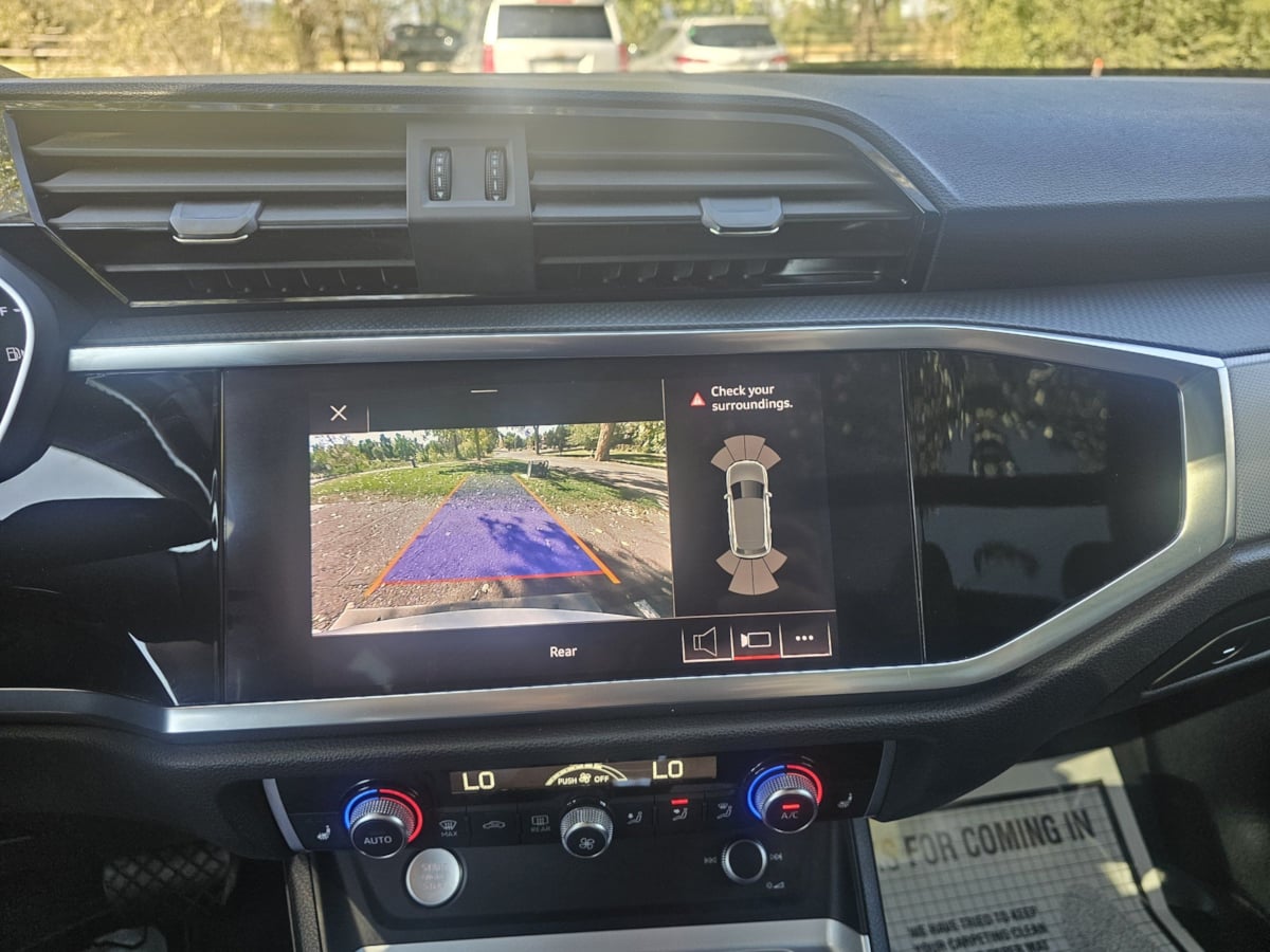 Audi Q3 photo 18