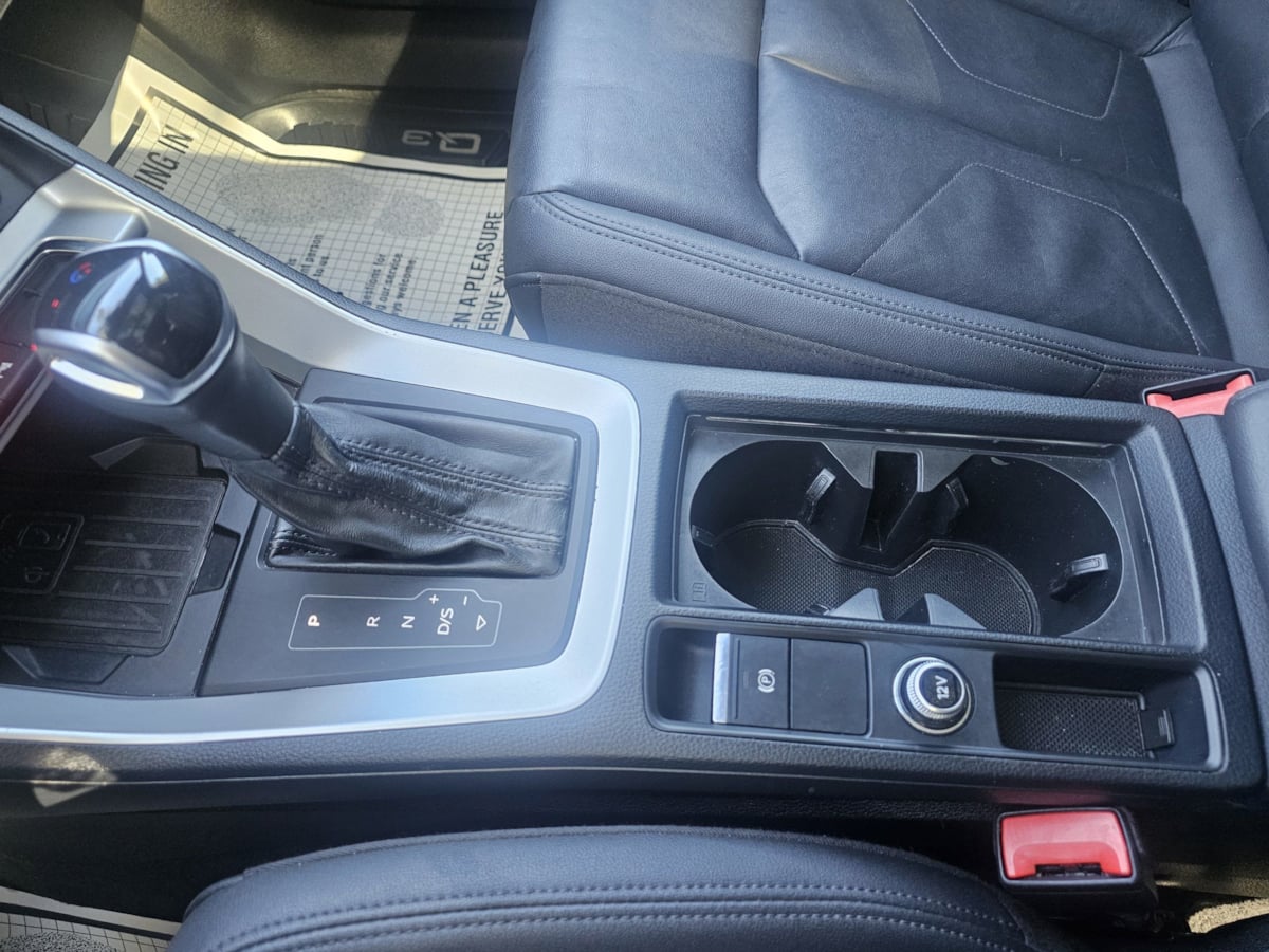 Audi Q3 photo 21