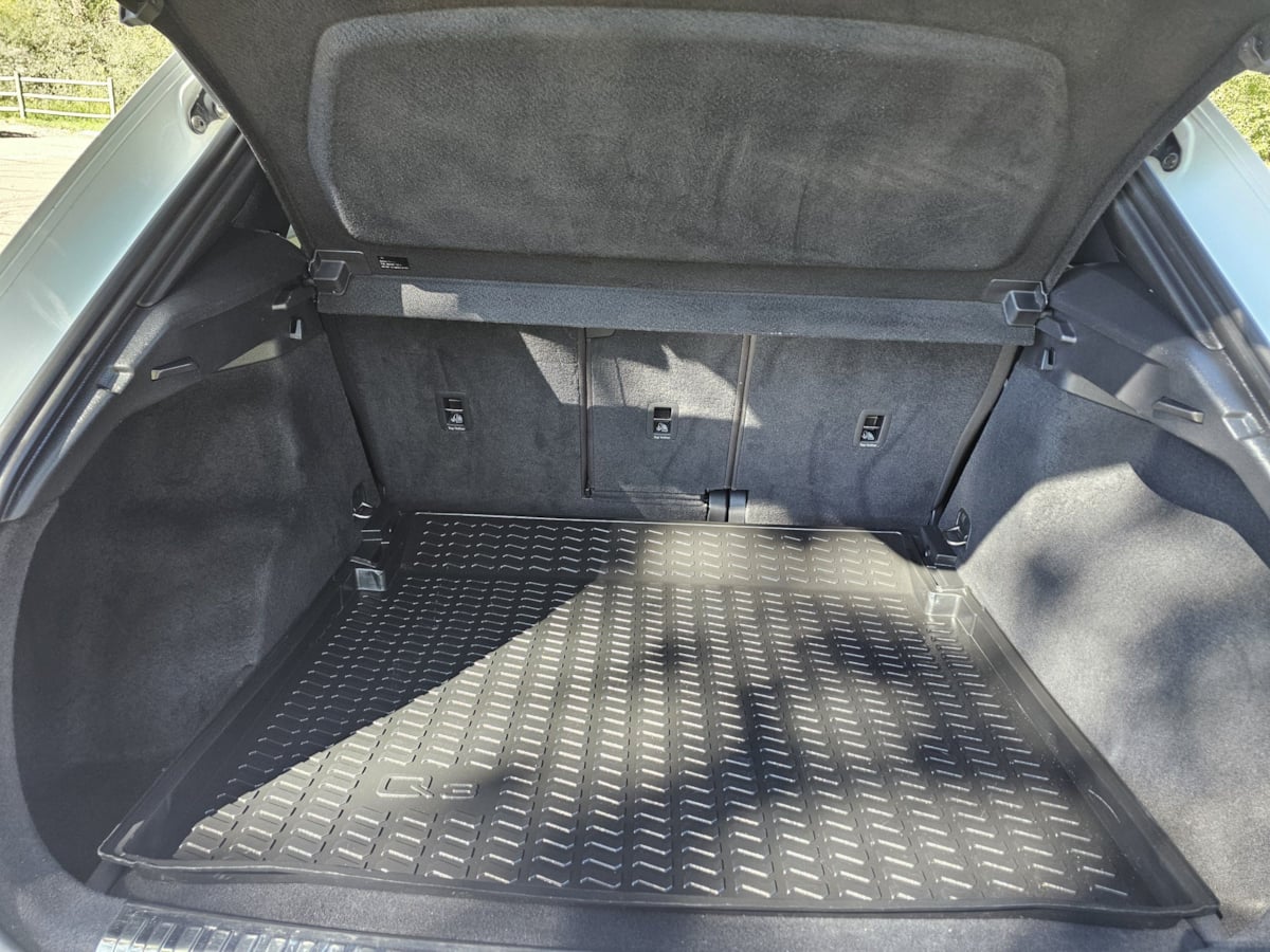 Audi Q3 photo 32