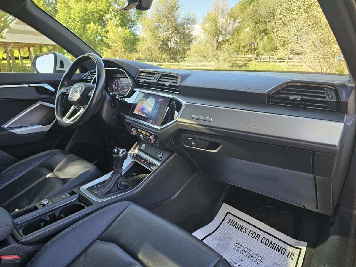 Audi Q3 photo 47