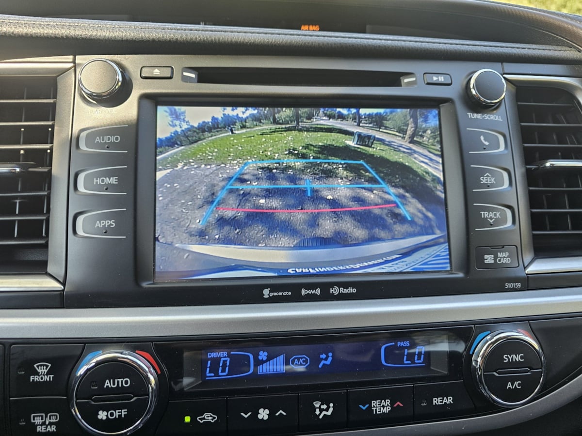 Toyota Highlander photo 18