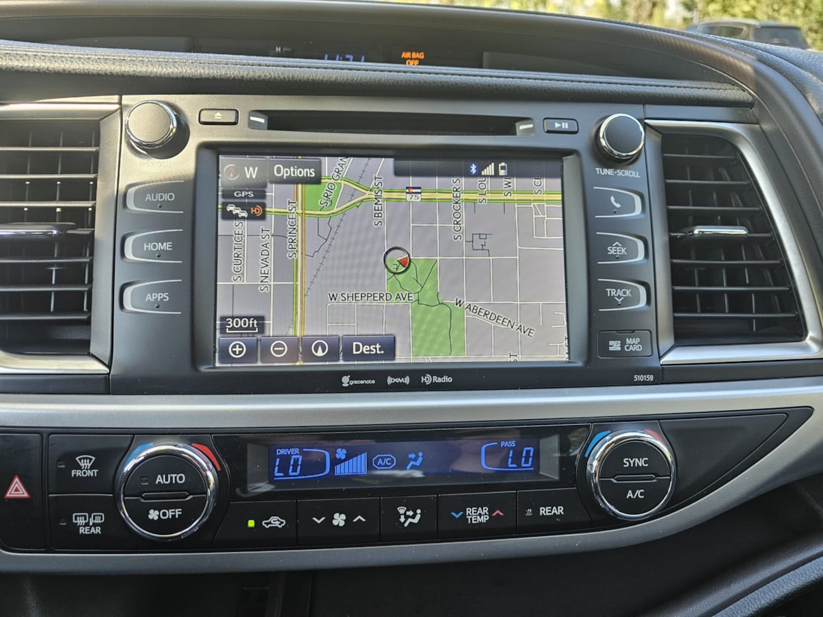 Toyota Highlander photo 19