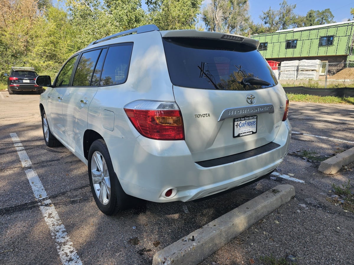 Toyota Highlander photo 3