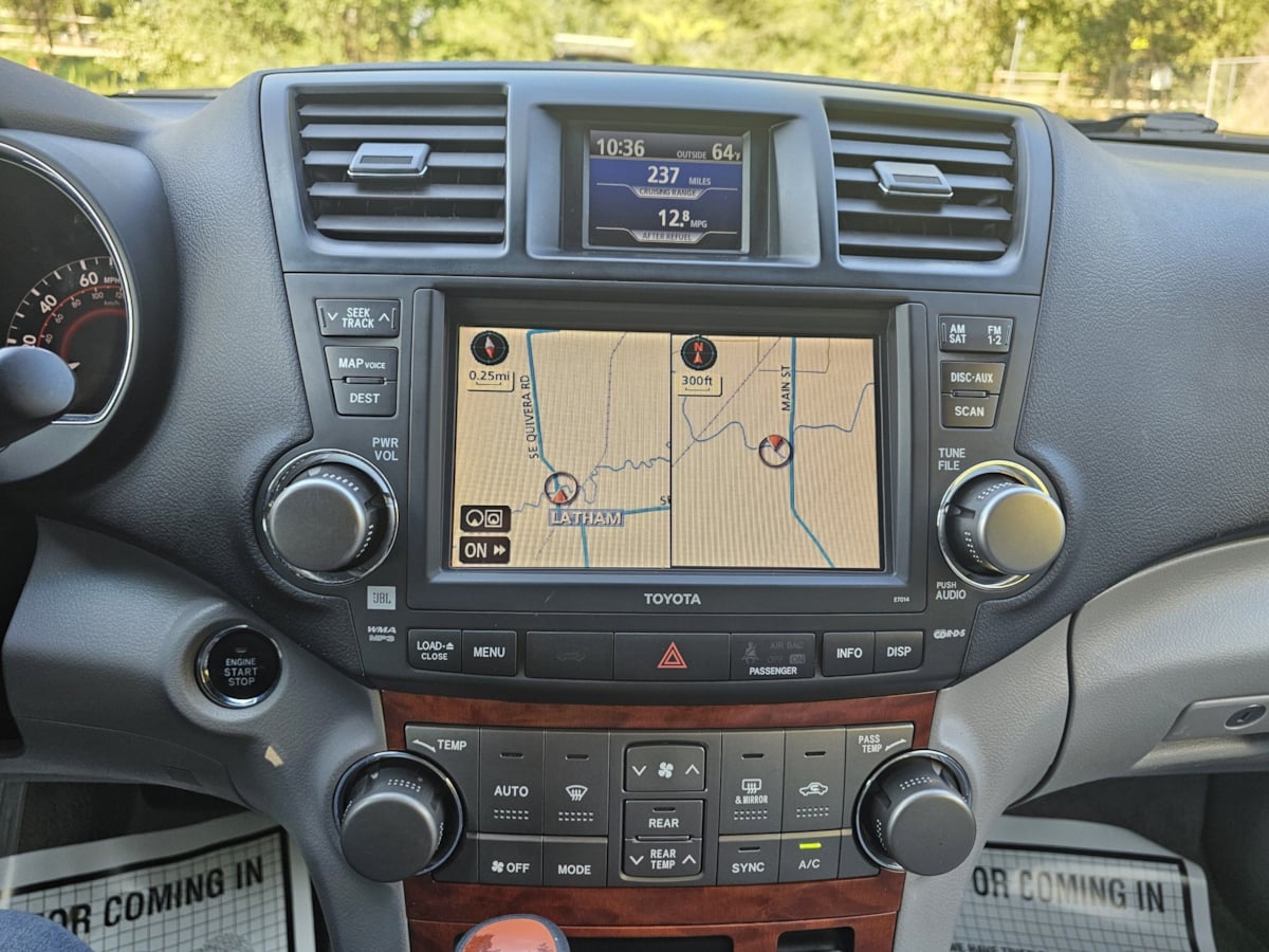 Toyota Highlander photo 18