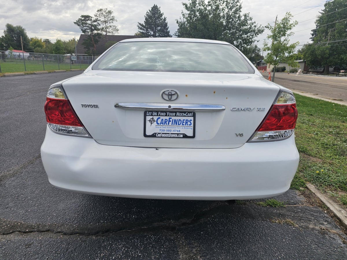 Toyota Camry photo 4