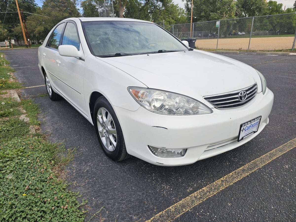 Toyota Camry photo 7