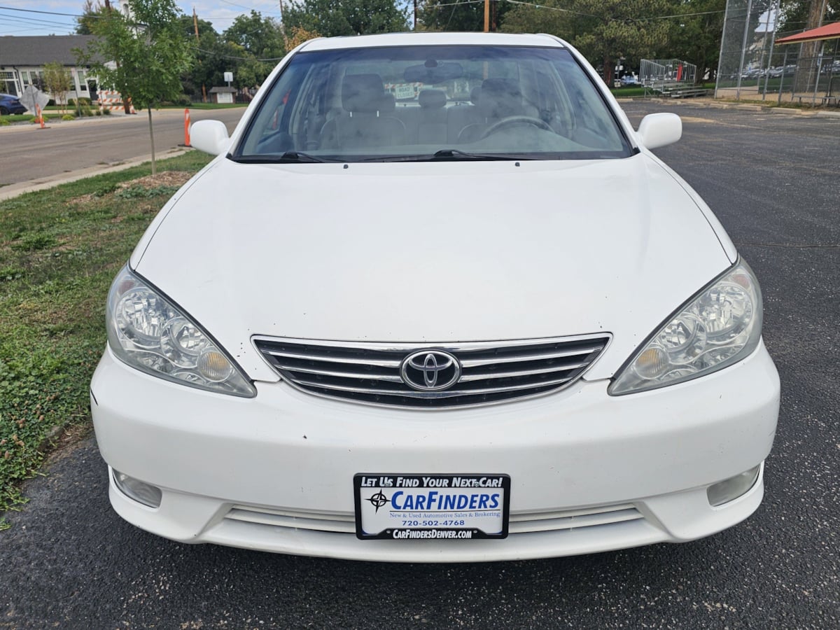 Toyota Camry photo 8