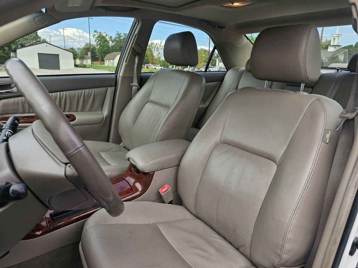 Toyota Camry photo 11