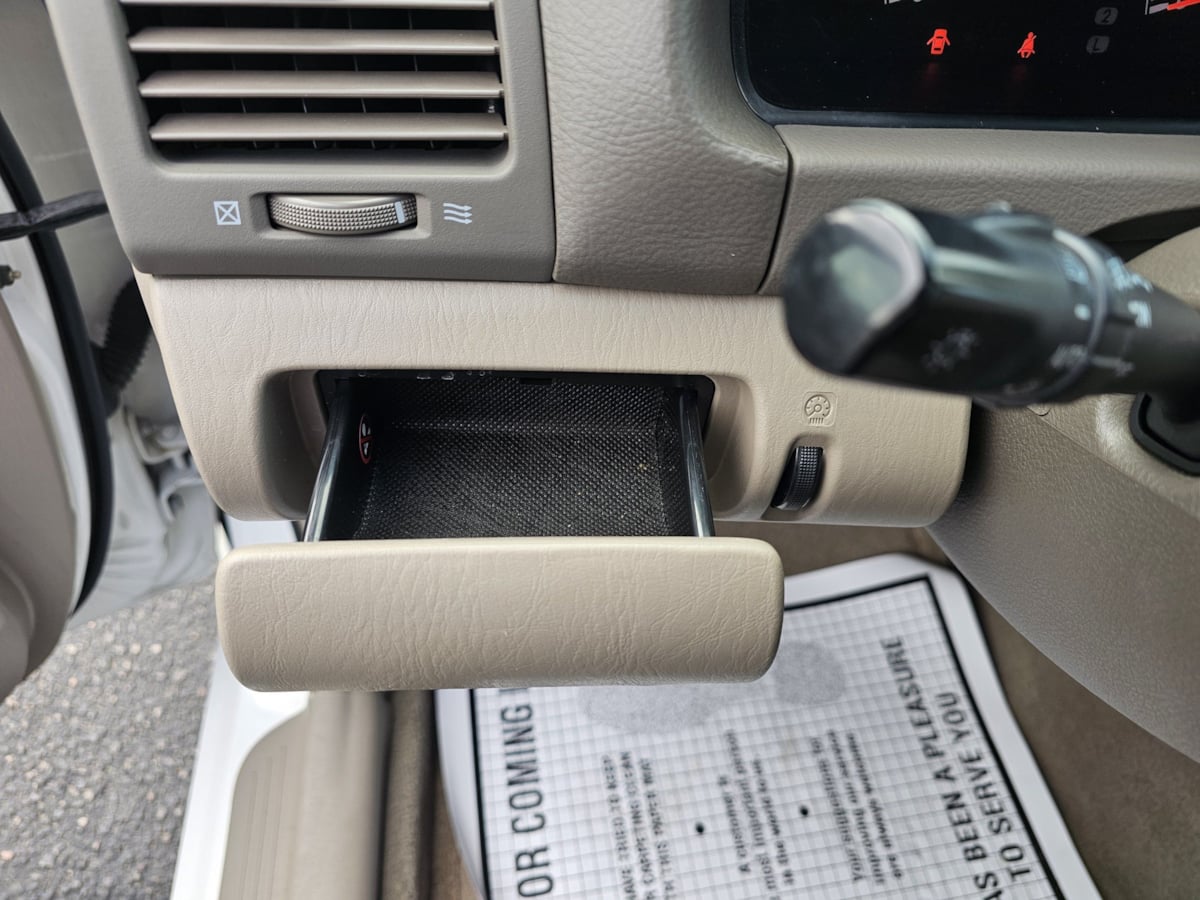 Toyota Camry photo 15