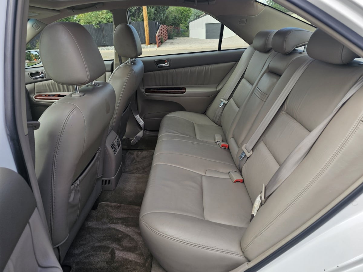 Toyota Camry photo 28