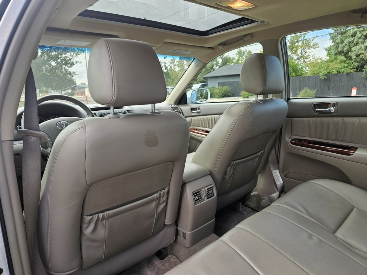 Toyota Camry photo 29
