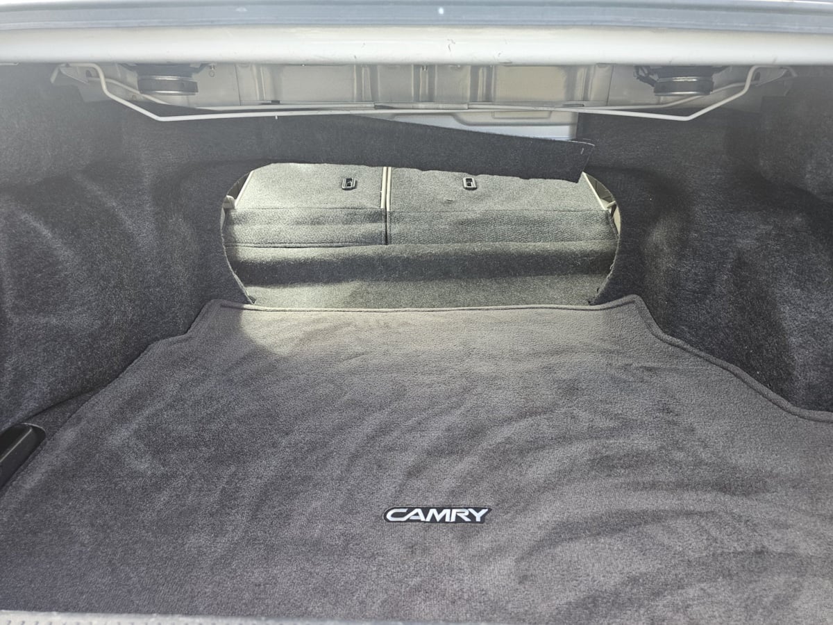 Toyota Camry photo 38