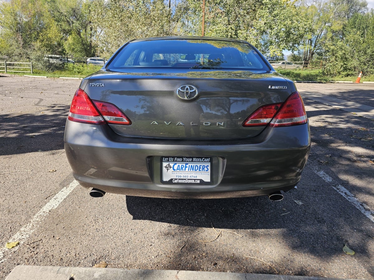 Toyota Avalon photo 4