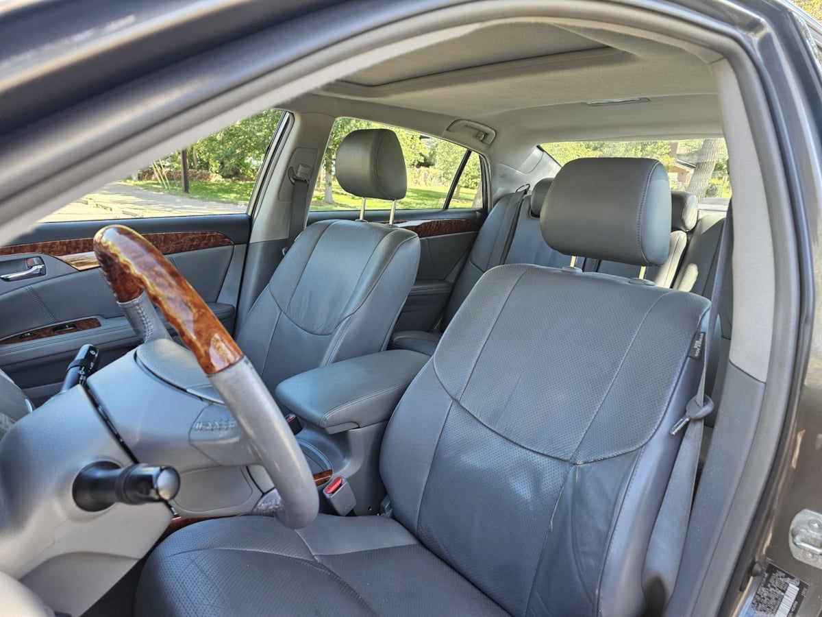 Toyota Avalon photo 11