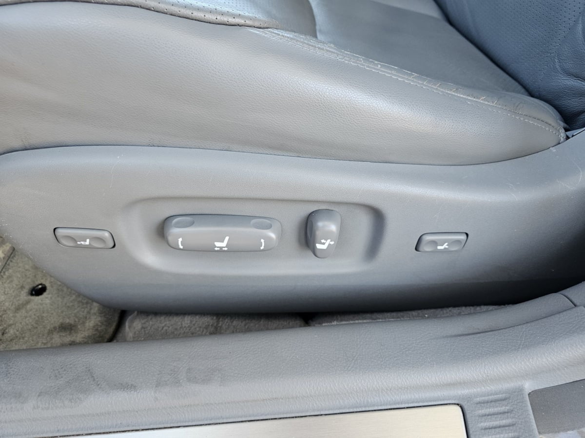 Toyota Avalon photo 12