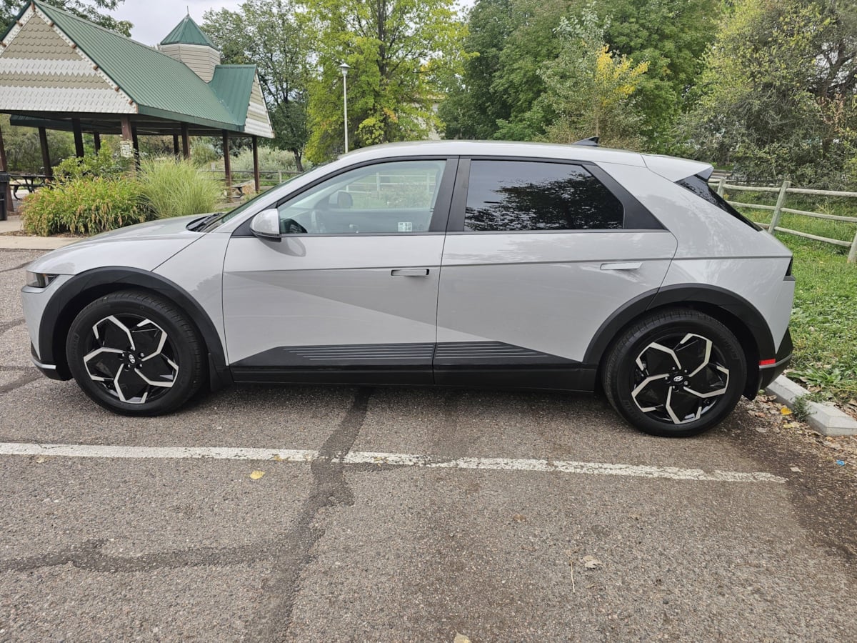Hyundai Ioniq 5 photo 2