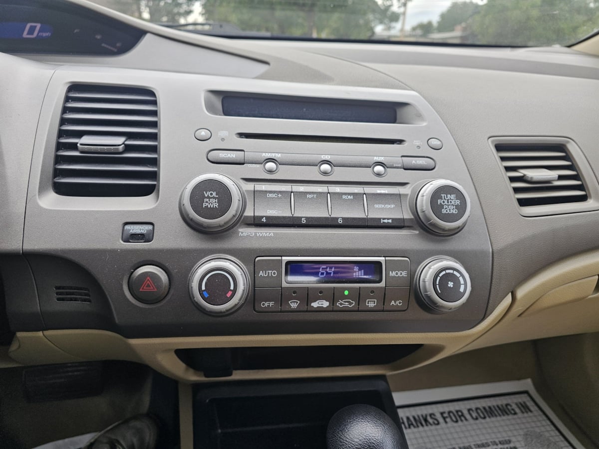 Honda Civic photo 17